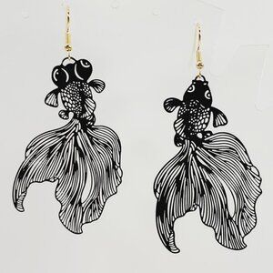 Fancy Goldfish Earrings Laser Cut	[93540]